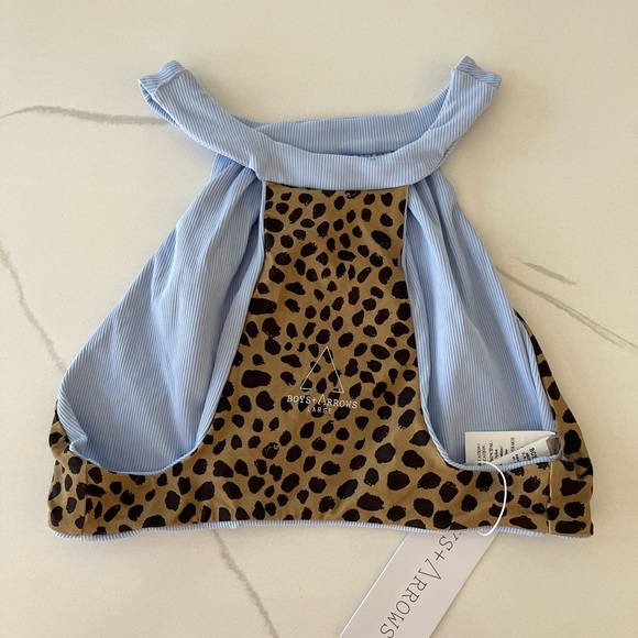 Boys + Arrows Fay the Fugitive top in Airborne - Picture 8 of 9